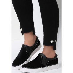 Czarne Slip On Festive. Czarne tenisówki damskie vices. Za 59,99 zł.