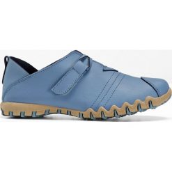 Półbuty wsuwane skórzane bonprix niebieski dżins. Niebieskie półbuty damskie bonprix, sportowe. Za 119,99 zł.