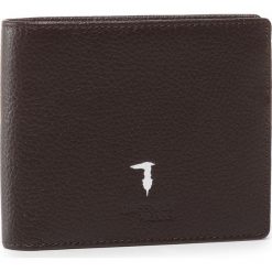 Duży Portfel Męski TRUSSARDI JEANS - Wallet Credit Card 71W00004 B220 1. Pomarańczowe portfele męskie Trussardi Jeans, bez wzorów, z jeansu. W wyprzedaży za 349,00 zł.