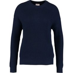 Swetry klasyczne damskie: Karen by Simonsen ACTUAL Sweter black iris