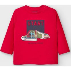 Mayoral - Longsleeve dziecięcy 68-98 cm. Czerwone t-shirty chłopięce Mayoral, z aplikacjami, z bawełny, z długim rękawem. Za 57,90 zł.