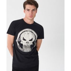 Koszulka z nadrukiem Punisher - Czarny. Czarne koszulki męskie House, s, z nadrukiem, bez kołnierzyka, bez rękawów. Za 59,99 zł.