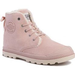 Trapery PALLADIUM - Stockholm Lps W 96471-612-M Rose Dust. Różowe trapery damskie Palladium, ze skóry, klasyczne, bez obcasa, bez zapięcia. W wyprzedaży za 389,00 zł.