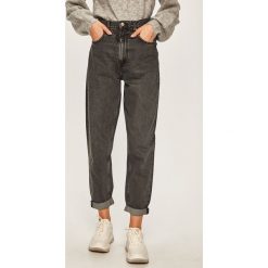 Pepe Jeans - Jeansy Rachel Black x Dua Lipa. Szare jeansy damskie Pepe Jeans, z podwyższonym stanem. Za 399,90 zł.