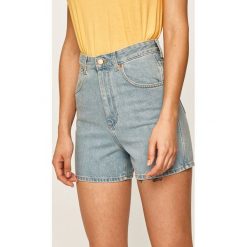 Wrangler - Szorty jeansowe. Niebieskie szorty damskie Wrangler, s, bez wzorów, z bawełny, casualowe, z podwyższonym stanem. W wyprzedaży za 139,90 zł.