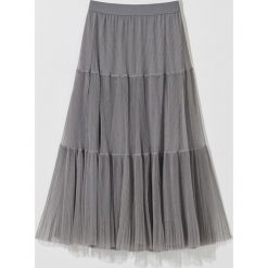 Spódnica midi z dzianiny mesh -. Spódniczki damskie Mohito, bez wzorów, z dzianiny, midi. Za 99,99 zł.