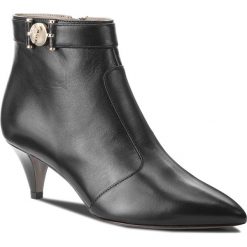 Botki VERSACE COLLECTION - LSD576H LNA1 L410H Nero/Oro Chiaro. Czarne buty zimowe damskie marki Versace Collection, ze skóry, na obcasie. Za 2719,00 zł.