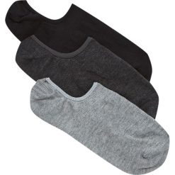 Komplet 3 par niewidocznych skarpetek. Czarne skarpetki damskie Pull&Bear, bez wzorów. Za 29,90 zł.