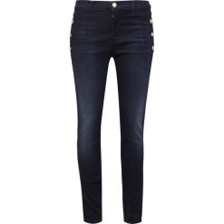 Jeansy ZION MID RISE SKINNY. Niebieskie jeansy damskie J Brand, s. W wyprzedaży za 602,00 zł.