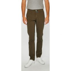 Pierre Cardin - Spodnie. Zielone chinosy męskie marki Pierre Cardin, z elastanu. W wyprzedaży za 239,90 zł.