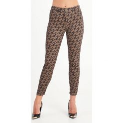 SPODNIE ELISABETTA FRANCHI. Spodnie damskie Elisabetta Franchi, bez wzorów, z jeansu, eleganckie. Za 1599,00 zł.