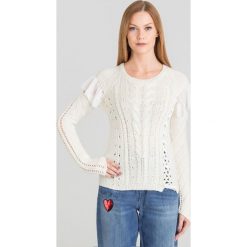 SWETER LIU JO. Białe swetry damskie Liu Jo, xs, z aplikacjami, ze splotem, bez rękawów, bez kaptura. Za 350,00 zł.