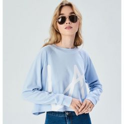 Bluza z nadrukiem La - Niebieski. Niebieskie bluzy damskie Sinsay, s, z nadrukiem. W wyprzedaży za 14,99 zł.