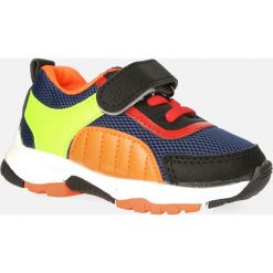 Granatowe buty sportowe na rzep casu 204/15m. Buty chłopięce sportowe Casu, bez zapięcia. Za 48,99 zł.