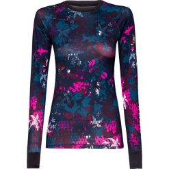 Koszulka PEAK PERFORMANCE SPIRIT FLOWER CAMO CREW. Niebieskie koszulki damskie Peak Performance, z nadrukiem, z tkaniny, z okrągłym kołnierzem, bez rękawów. Za 250,00 zł.