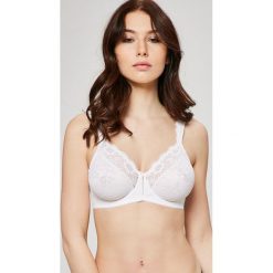 Triumph - Biustonosz Stellina. Białe biustonosze marki Triumph, z haftami, z elastanu. W wyprzedaży za 169,90 zł.