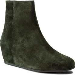 Botki HÖGL - 4-114412 Bottle 5700. Zielone botki damskie na obcasie HÖGL, z materiału. W wyprzedaży za 379,00 zł.