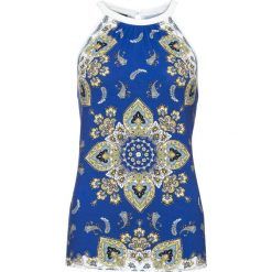 Top shirtowy z nadrukiem bonprix niebieski wzorzysty. Niebieskie topy damskie bonprix, z nadrukiem, bez kołnierzyka. Za 34,99 zł.