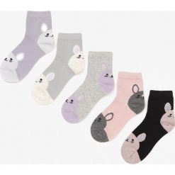 5-pack Mix kolorów Skarpety Krynnara. Skarpetki damskie Born2be, bez wzorów. Za 34,99 zł.
