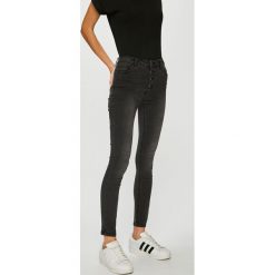 Only - Jeansy Onlpetra. Czarne jeansy damskie skinny marki ONLY, z elastanu, z podwyższonym stanem. Za 169,90 zł.