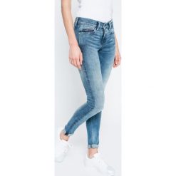 Hilfiger Denim - Jeansy Nora. Niebieskie rurki damskie Hilfiger Denim. W wyprzedaży za 299,90 zł.