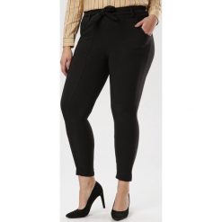 Czarne Spodnie Undilis. Czarne spodnie damskie Born2be, xl, bez wzorów, z tkaniny. Za 79,99 zł.