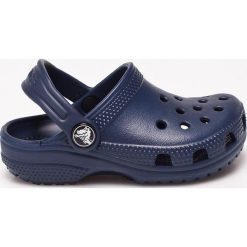 Crocs - Sandały dziecięce. Niebieskie sandały męskie Crocs, z materiału, bez zapięcia. Za 119,90 zł.