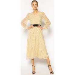 Sukienka codzienna Marella Cutter 32214001. Żółte sukienki damskie Marella, na co dzień, bez wzorów, z poliesteru, bez kołnierzyka, bez rękawów, proste. W wyprzedaży za 869,00 zł.