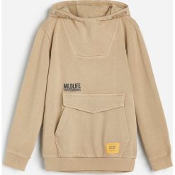 Bluza kangurka z kapturem -. Bluzy męskie Reserved, s, bez wzorów, z kapturem, bez rękawów, z kapturem. Za 79,99 zł.