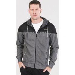 Szara Bluza Vilinorin. Szare bluzy męskie Born2be, xl, bez wzorów, bez kołnierzyka, bez rękawów, bez kaptura. Za 109,99 zł.