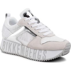 Sneakersy BIKKEMBERGS - Low Top Lace Up B4BKW0096 White/Silver. Białe półbuty damskie Bikkembergs, ze skóry. Za 879,00 zł.