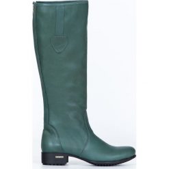 Kozaki - skóra naturalna - model 160 - kolor zielony. Zielone kozaki damskie Zapato, na co dzień, na zimę, z jeansu, eleganckie, przed kolano, na niskim obcasie, na płaskiej podeszwie, bez zapięcia. W wyprzedaży za 349,30 zł.