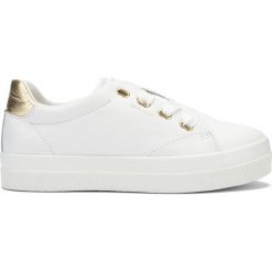 Gant Aurora Tenisówki Biały. Białe trampki i tenisówki damskie GANT, bez wzorów, ze skóry, bez zapięcia. Za 488,95 zł.