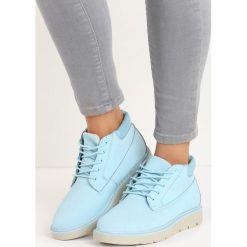 Niebieskie Traperki Great Deal. Niebieskie buty zimowe damskie Born2be, z okrągłym noskiem, na niskim obcasie. Za 89,99 zł.