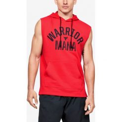 Under Armour Project Rock Terry Bluza Czerwony. Czerwone bluzy męskie Under Armour, l, z nadrukiem, z bawełny, rockowe, bez kołnierzyka, bez rękawów, bez kaptura. Za 257,95 zł.