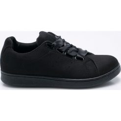 Answear - Tenisówki Ideal Shoes. Czarne tenisówki damskie marki ANSWEAR, z gumy, na sznurówki. W wyprzedaży za 59,90 zł.