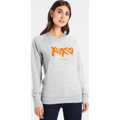 Bluzy damskie: Amorph Berlin XOXO FLOCK Bluza grey/orange