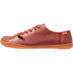 Camper PEU CAMI Sznurowane obuwie sportowe dark red. Czerwone buty sportowe damskie Camper, z materiału. Za 479,00 zł.