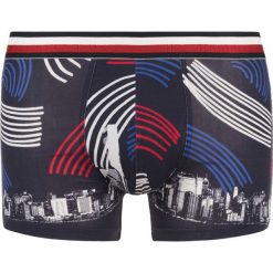 Tommy Hilfiger Bokserki Niebieski. Niebieskie bokserki męskie TOMMY HILFIGER, bez wzorów, z elastanu. Za 119,95 zł.