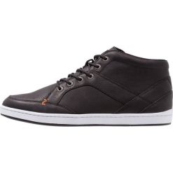 HUB KINGSTON 2.0 Sneakersy wysokie black/white. Czarne sneakersy męskie marki HUB, bez wzorów, ze skóry, bez zapięcia. Za 509,00 zł.