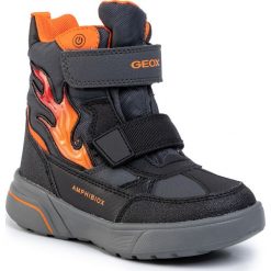 Śniegowce GEOX - J Sveggen B Abx D J947UD 0CEFU C0038 S Black/Orange. Czarne śniegowce chłopięce Geox, bez zapięcia. W wyprzedaży za 249,00 zł.