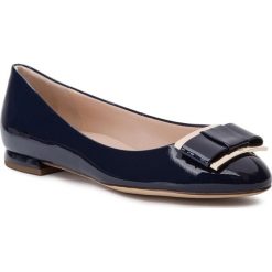 Baleriny HÖGL - 7-101064 Blue 3200. Niebieskie baleriny damskie HÖGL, bez wzorów, ze skóry, bez obcasa. W wyprzedaży za 349,00 zł.