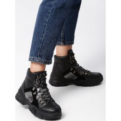Czarne Botki Firecracker. Czarne botki damskie Born2be. Za 139,99 zł.