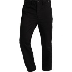 Chinosy męskie: AllSaints CORP Chinosy black