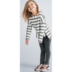 Mayoral - Legginsy dziecięce 92-134 cm. Niebieskie spodnie dziewczęce Mayoral, bez wzorów, z elastanu. Za 79,90 zł.
