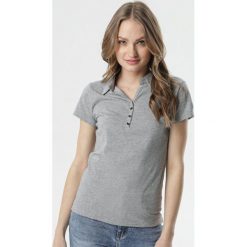 Szary T-shirt Teodora. Szare koszulki damskie polo Born2be, s, bez wzorów, z jeansu, z krótkim rękawem. Za 39,99 zł.