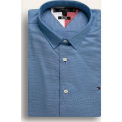 Tommy Hilfiger - Koszula. Białe koszule męskie TOMMY HILFIGER, s, bez wzorów, z elastanu, eleganckie, z klasycznym kołnierzykiem, z długim rękawem. Za 449,90 zł.