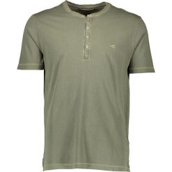 Koszulka "Henley" w kolorze oliwkowym. Brązowe koszulki męskie Camel Active, m, bez wzorów, z bawełny, z okrągłym kołnierzem, bez rękawów. W wyprzedaży za 69,95 zł.