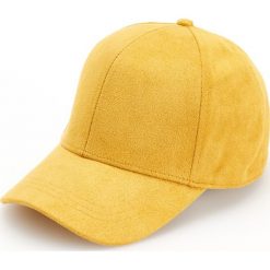 Czapka z daszkiem - Żółty. Żółte czapki damskie Reserved, bez wzorów. W wyprzedaży za 9,99 zł.
