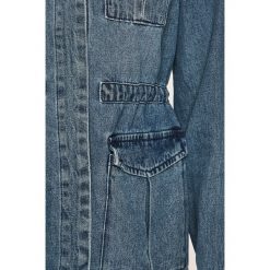 Vero Moda - Kurtka jeansowa. Niebieskie płaszcze damskie Vero Moda, s, bez wzorów, z bawełny, krótkie. W wyprzedaży za 179,90 zł.